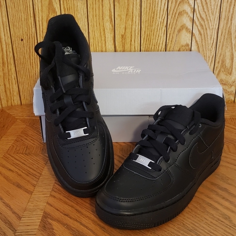 Nike Air Force 1   4.5Y